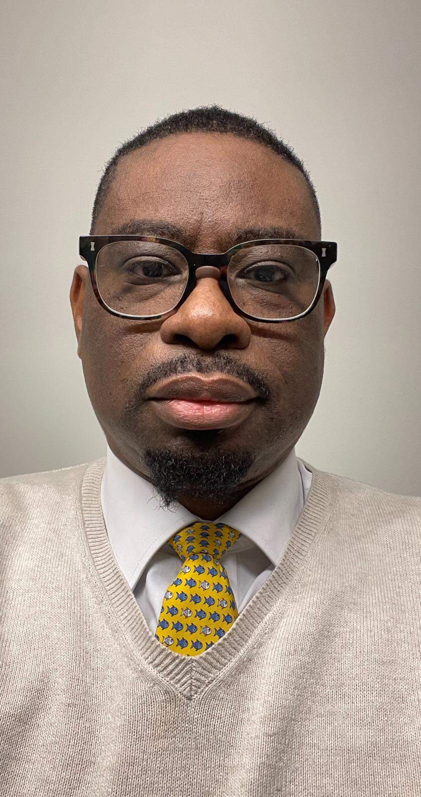 Dr Victor Olowookere 